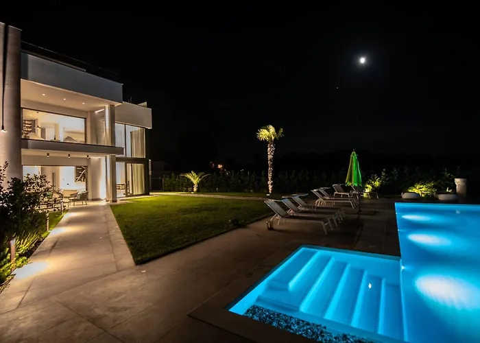 Villa Luxury Deluxe With Private Pool In - Istria