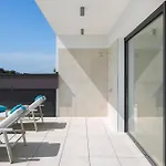 Luxury Villa Deluxe Pula With Heated Pool In Istria Vila Pula
