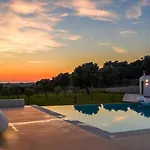 Luxury Villa Deluxe Pula With Heated Pool In Istria * Pula