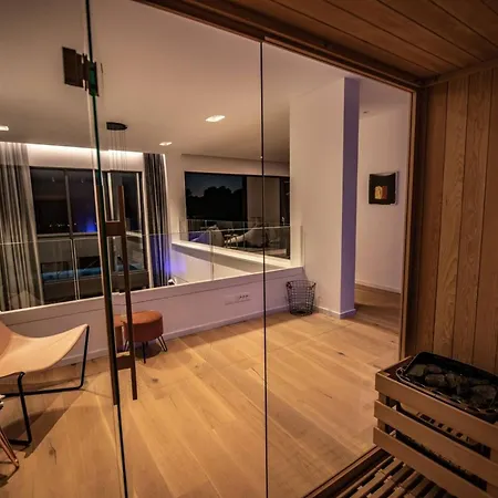 Villa Luxury Deluxe With Heated Pool In Istria